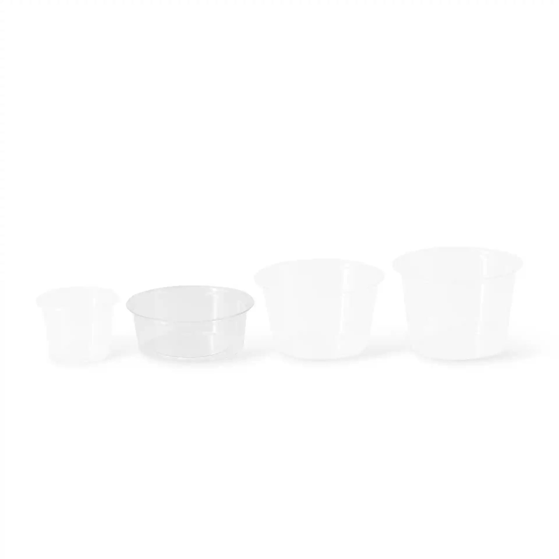 Set di quattro bicchieri in PLA trasparente di diverse dimensioni, il più grande misura 70 mm di diametro.