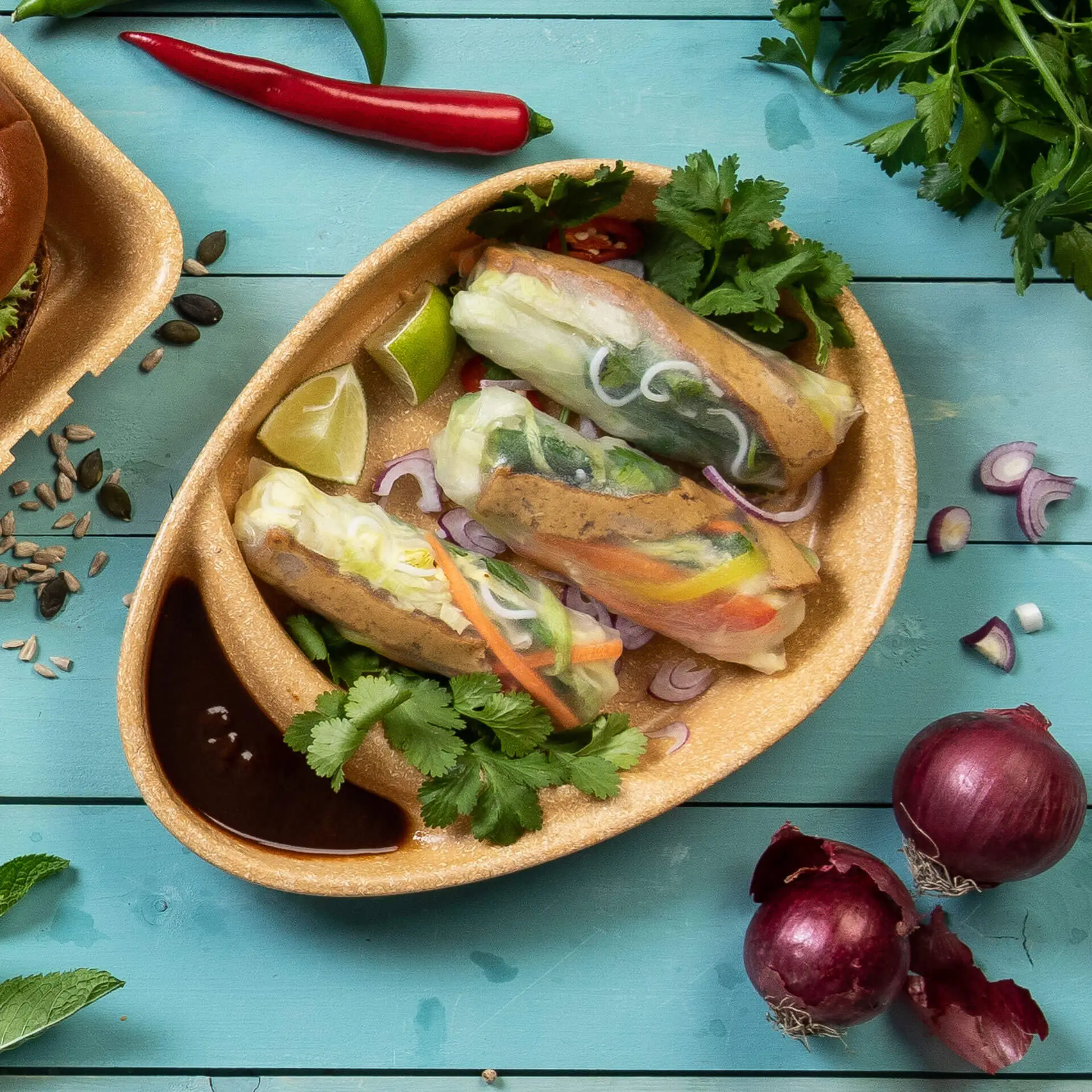 Assiette repas réutilisable "merways Plate" 27,5 x 20 x 3,5 cm, 2 compartiments, ovale, caramel / marron dfc00847-2-fuer-1-mehrweg-menueteller-merways-plate-275-x-20-x-35-cm-2-kammern-tropfenfoermig-karamell-braun-7