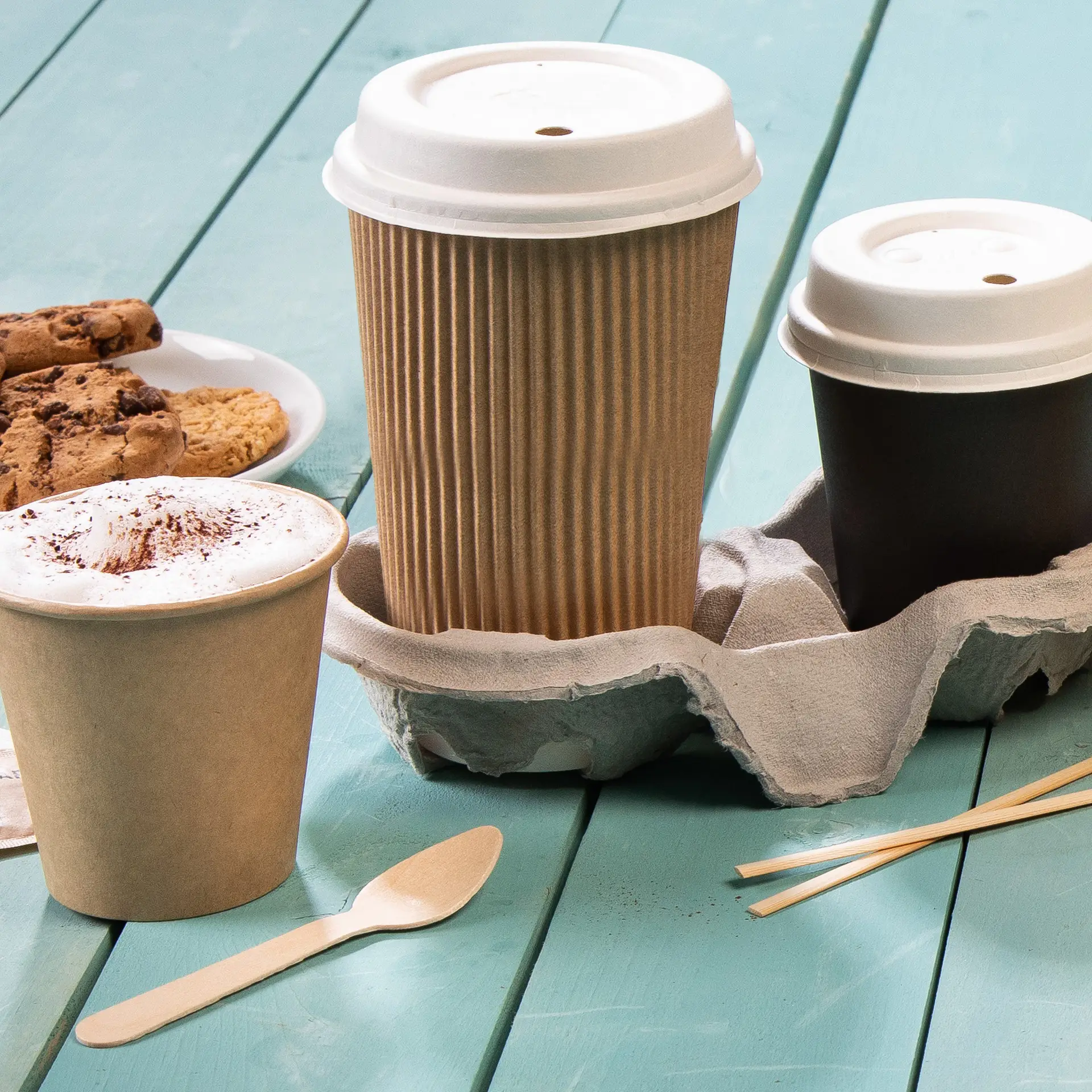 Gobelet en carton ondulé 40 cl / 16 oz, Ø 90 mm, brun dhd049621-riffelbecher-coffee-to-go-becher-400-ml-16-oz-90-mm-braun-innen-weiss-6