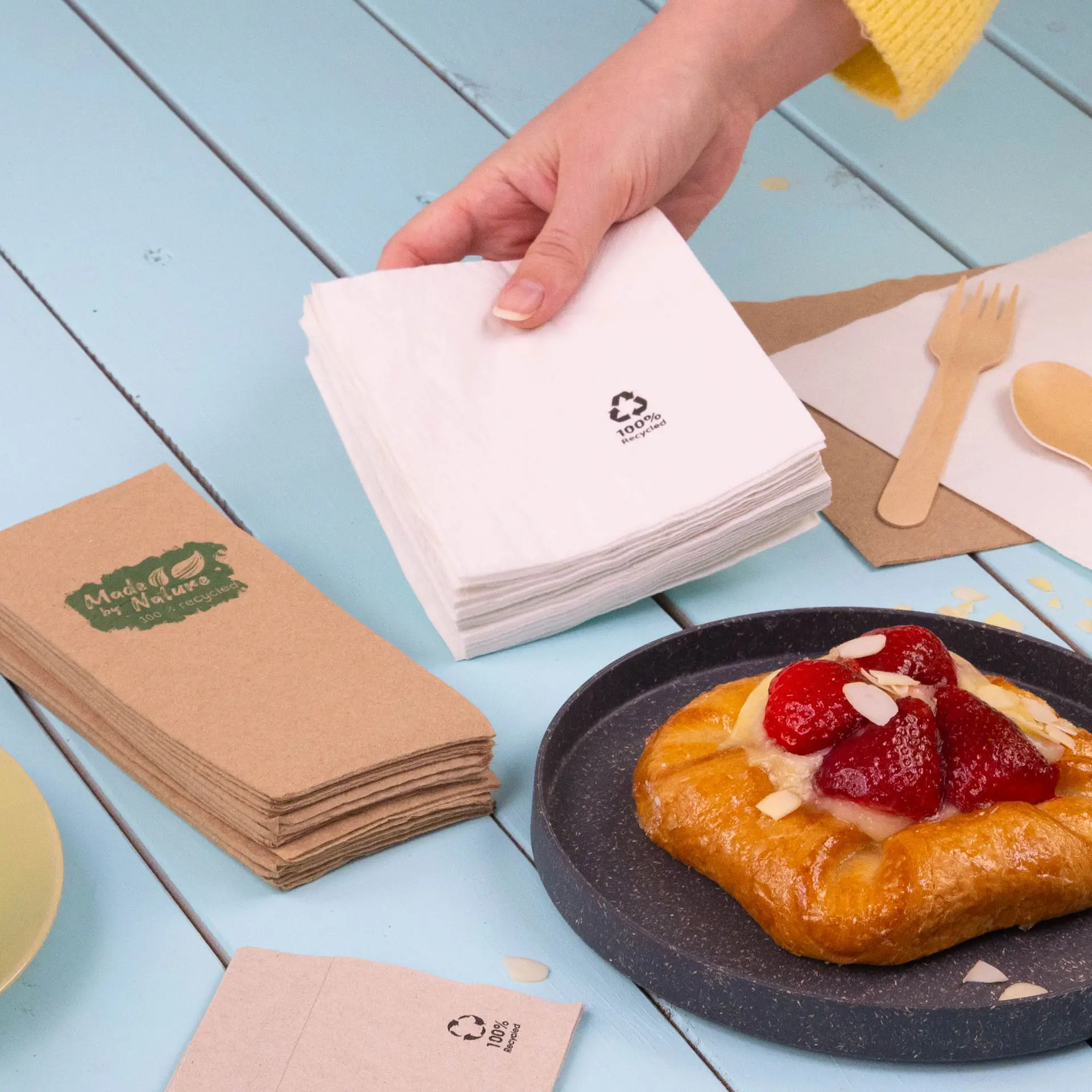 dse028301-cocktail-servietten-aus-recyceltem-papier-24-x-24-cm-2-lagig-falz-weiss-7