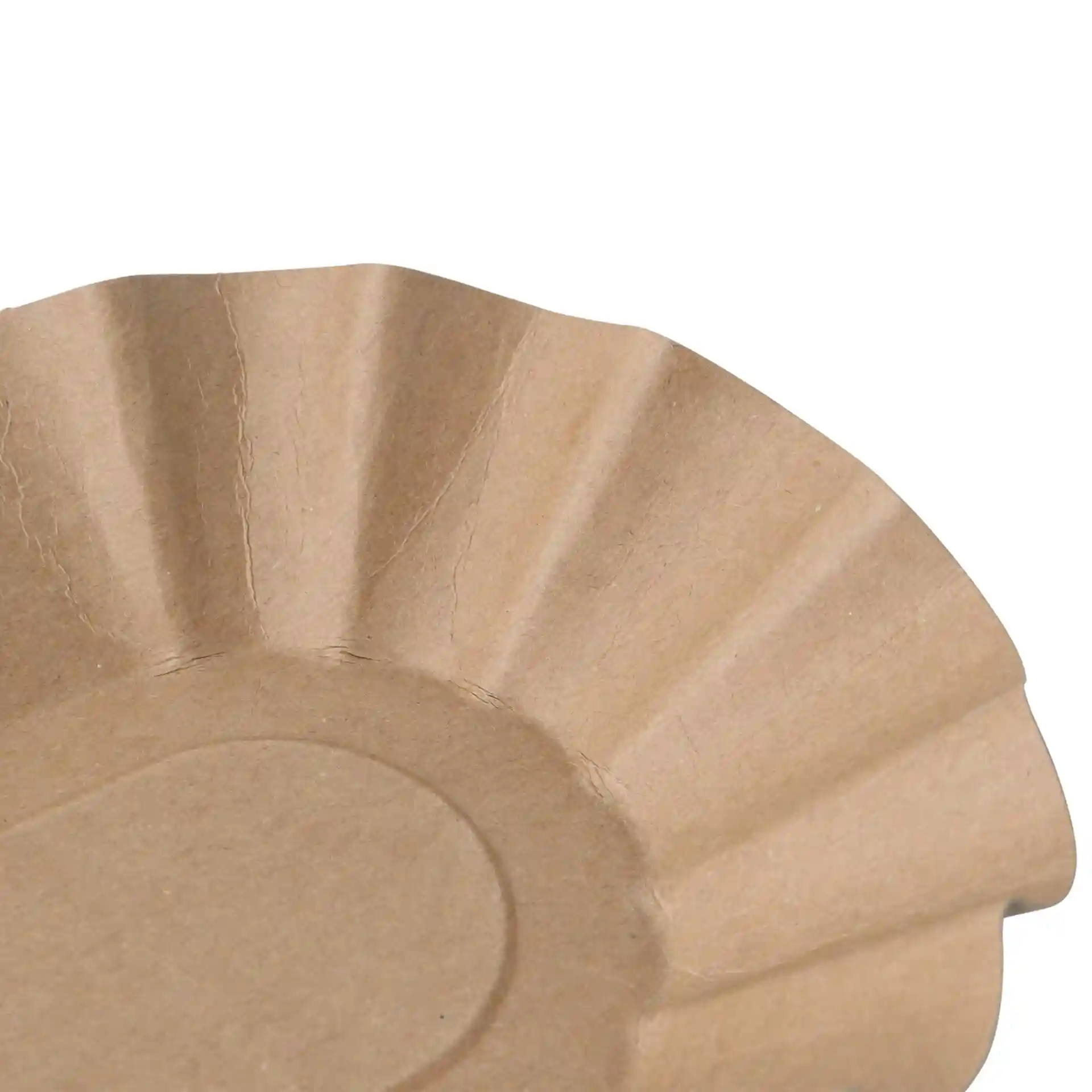 Vassoio alimentare in carta ovale marrone con bordi ondulati, misura 19,5 x 11 x 3 cm, in cartone.