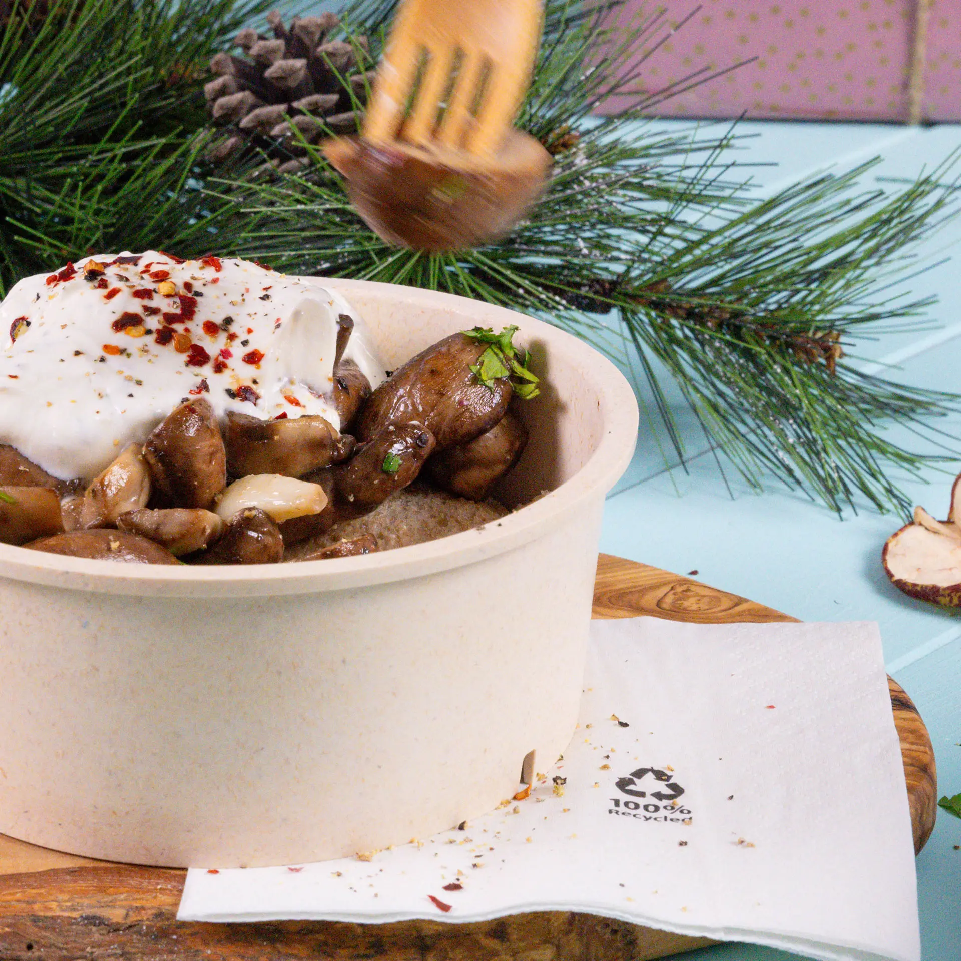 rServiettes cocktail en papier 24 x 24 cm, 2 plis, ¼ de pli, blanc