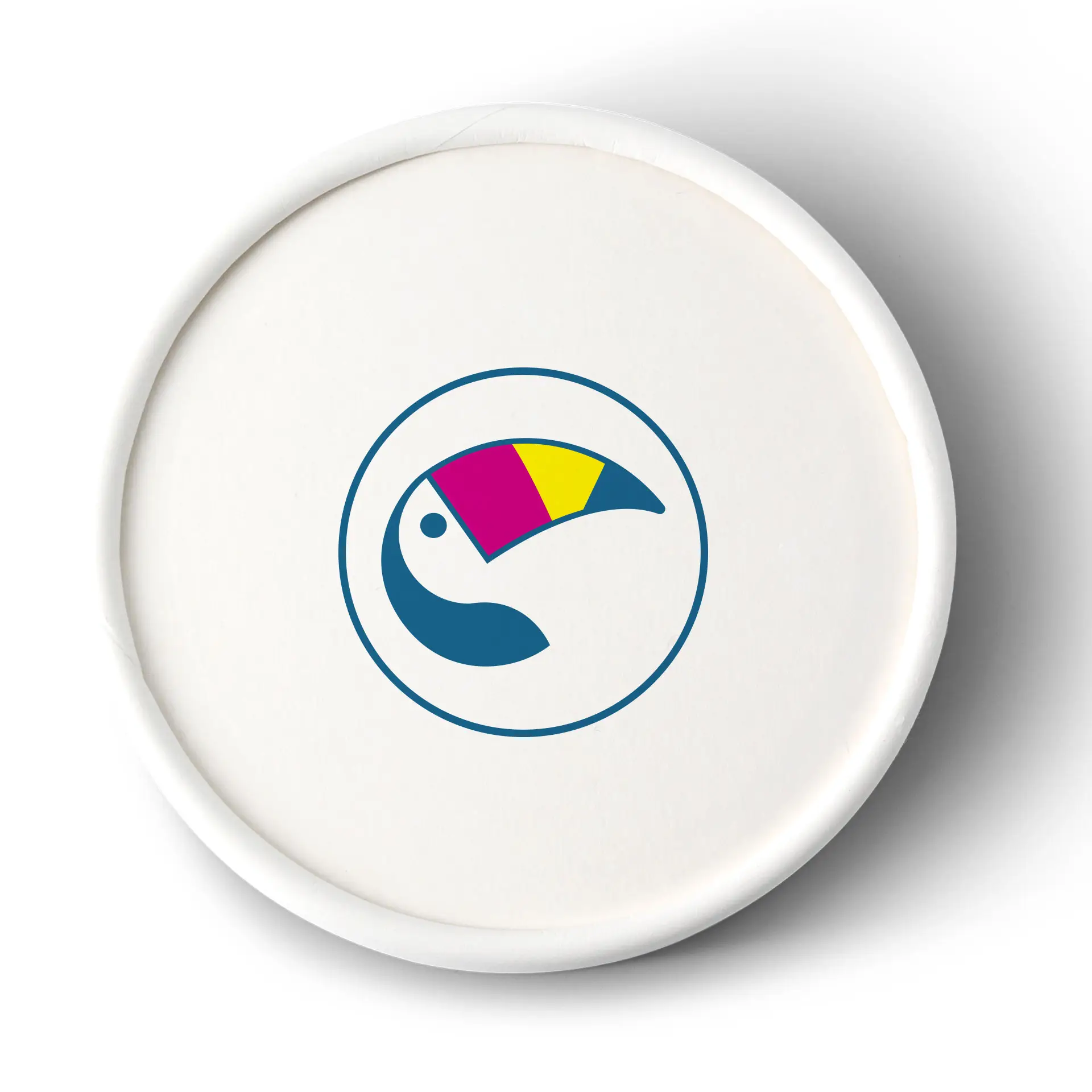Coperchio in cartone bianco per coppe di gelato con un design colorato di tucano. Adatto per cibi caldi o freddi.