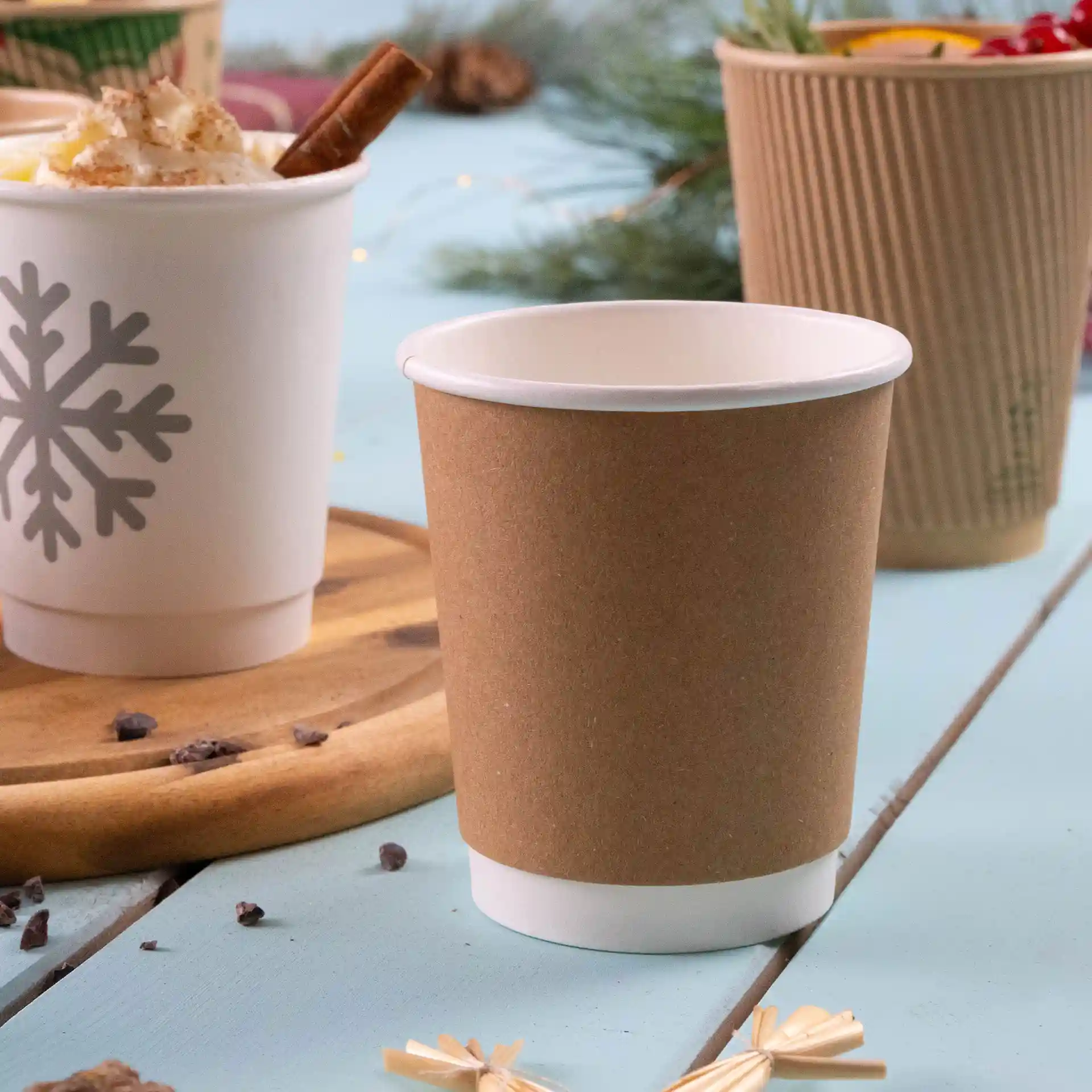 Gobelet café à emporter 200 ml / 8 oz, Ø 80 mm, double paroi, brun / intérieur blanc, revêtement PLA