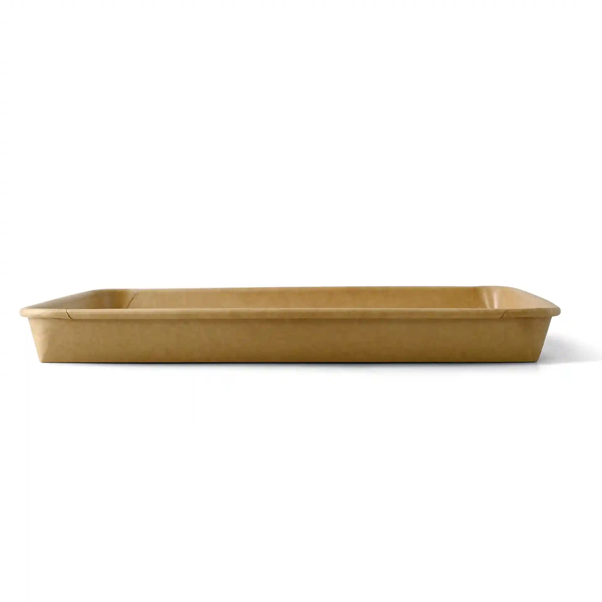 Braune rechteckige Sushi-Box, PE-beschichtet, 25,5 x 18 x 3 cm, seitlich betrachtet.