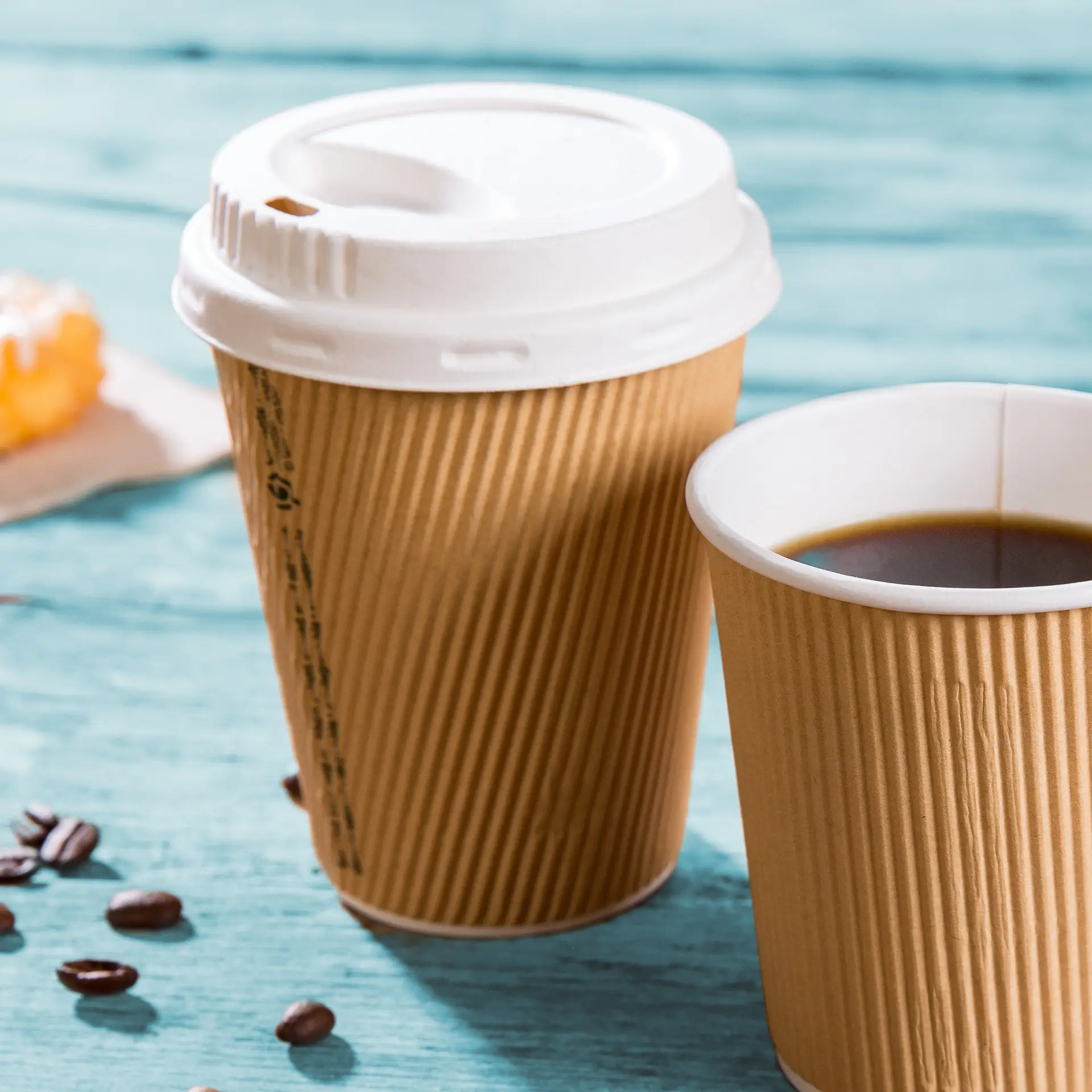 Riffelbecher / Coffee to go Becher 300 ml / 12 oz, Ø 90 mm, braun, innen weiss dhd04942-riffelbecher-coffee-to-go-becher-300-ml-12-oz-90-mm-braun-innen-weiss-7