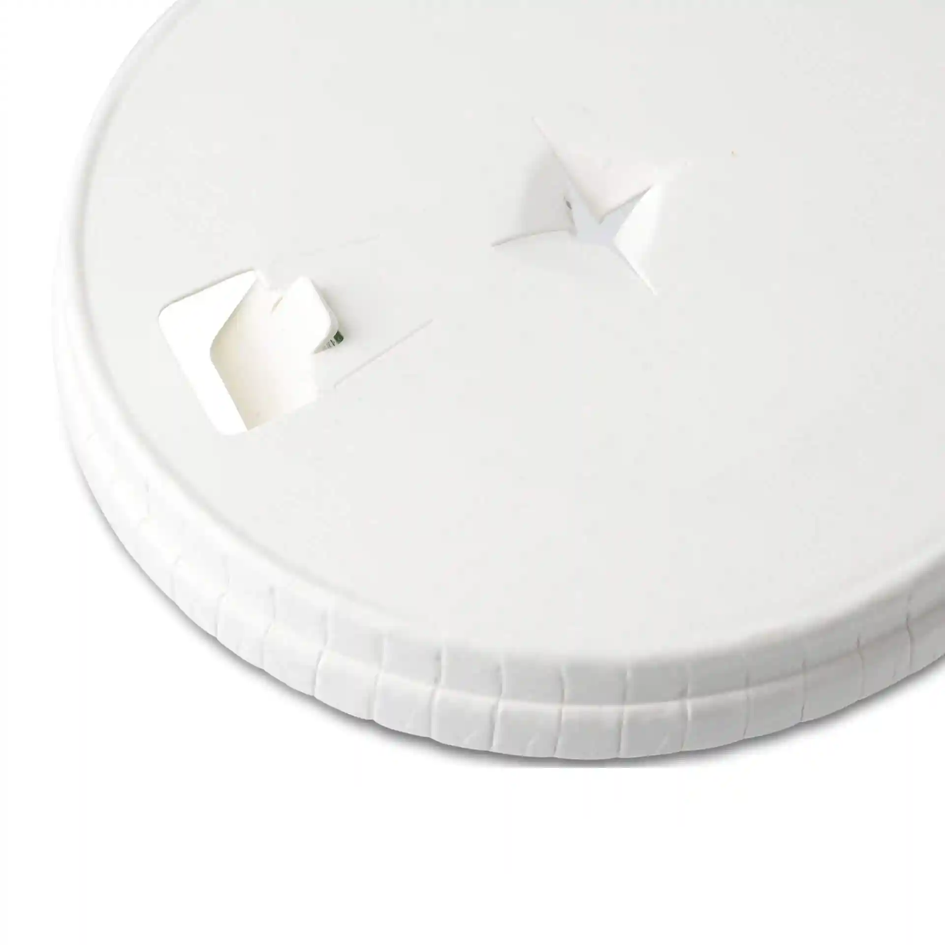 dhd045891-papierdeckel-80-mm-weiss-trinkoeffnung-halmkreuz-4