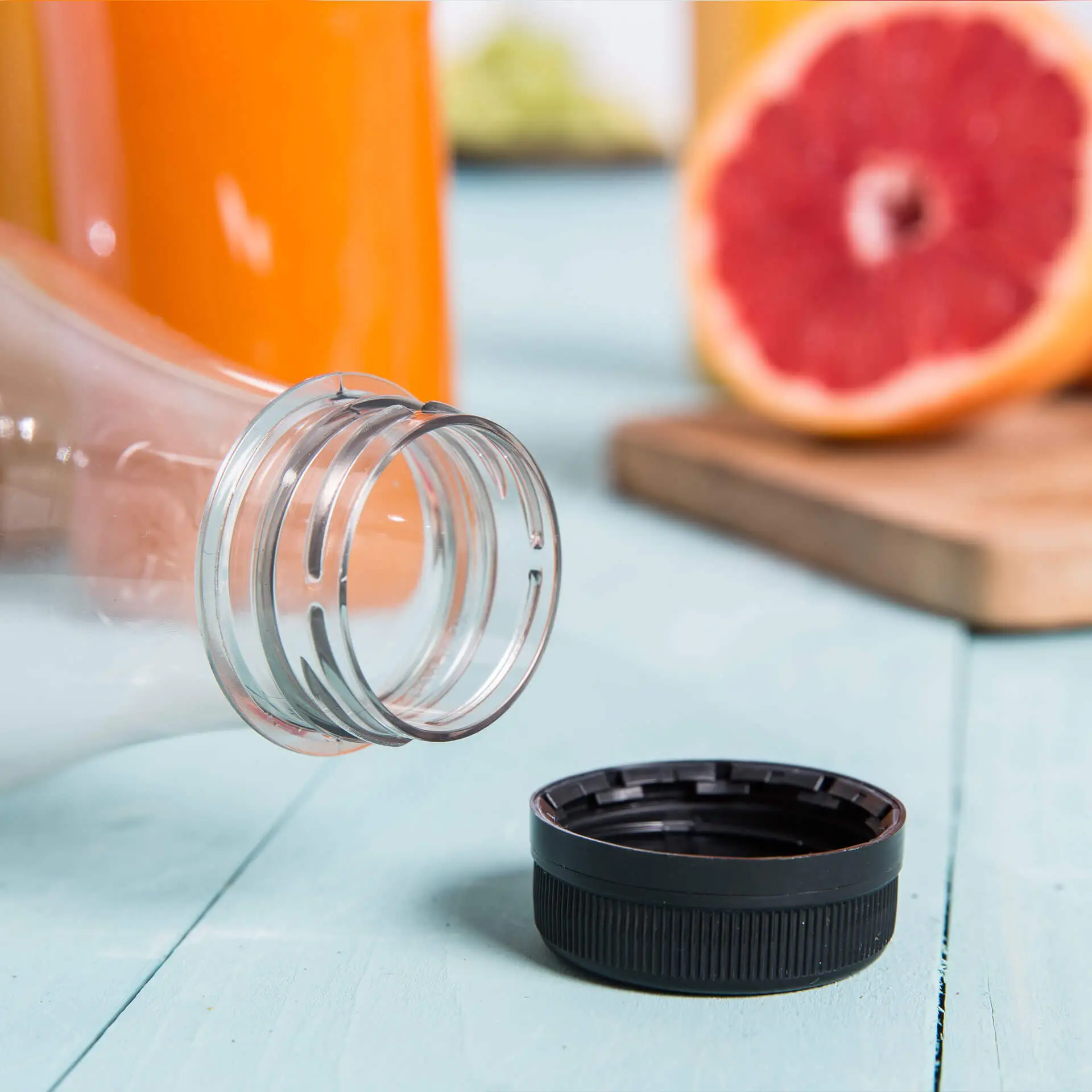 Bouteille en rPET 250 ml, transparente, bouchon noir dcd03034-rpet-flaschen-250-ml-klar-deckel-schwarz-6