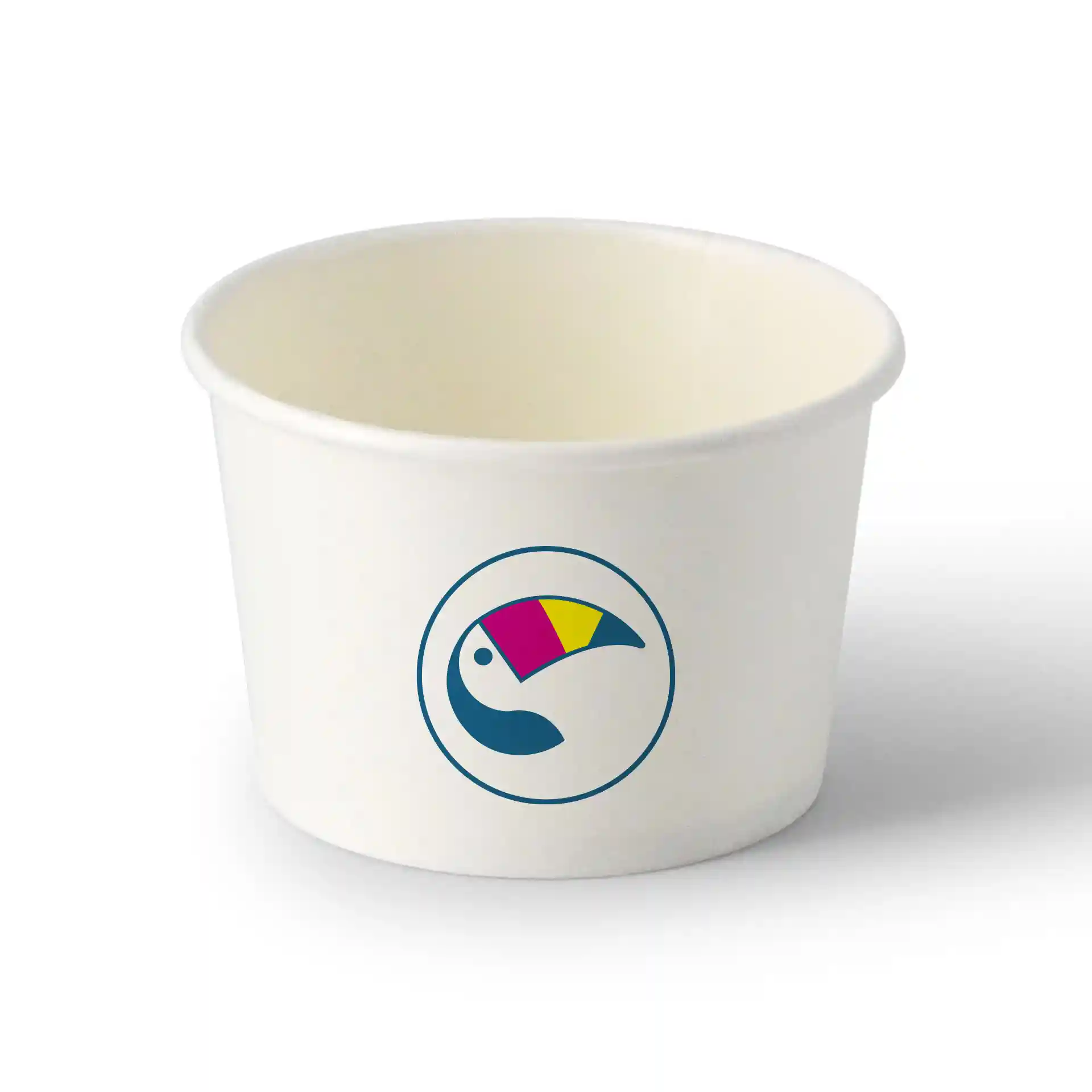Gobelet en papier blanc pour glace, de forme ronde, avec un logo coloré représentant un oiseau.