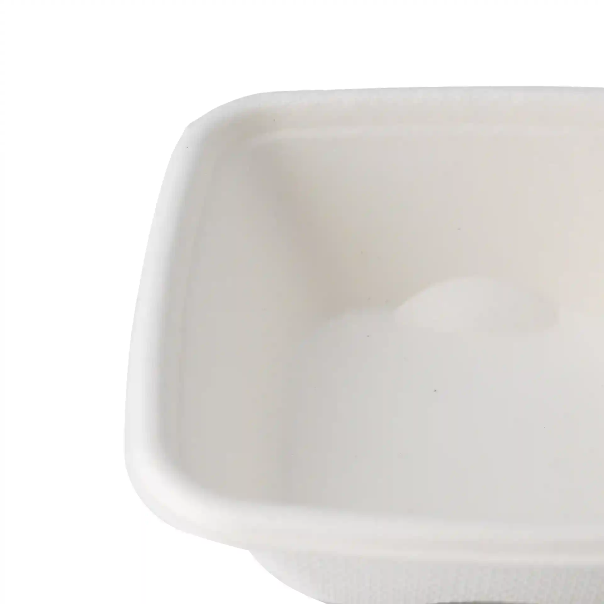 Bicchiere quadrato in bagassa bianco, 70 ml, misura 81 x 81 x 27 mm, con superficie interna liscia.