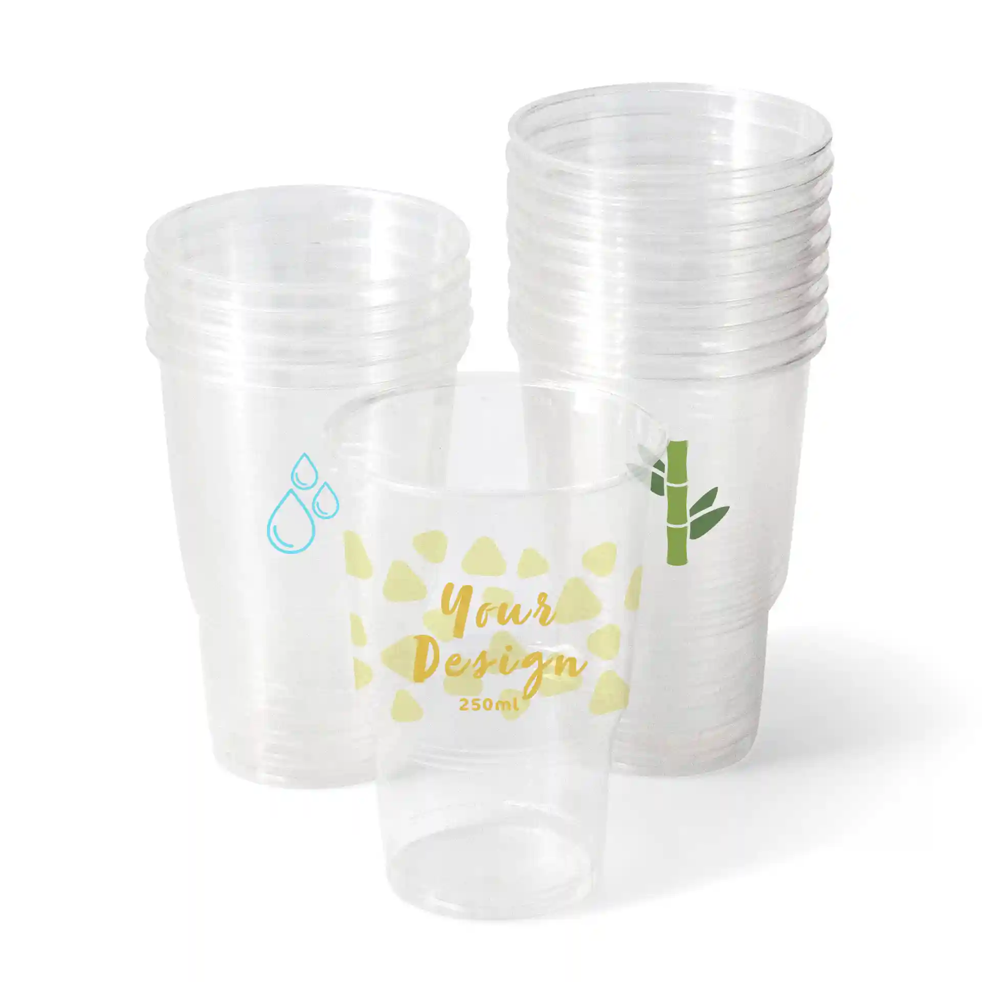 Bicchieri PLA da 10 oz trasparenti impilati, uno con un design personalizzato e due simboli, uno simile a una goccia d'acqua e uno al bambù.