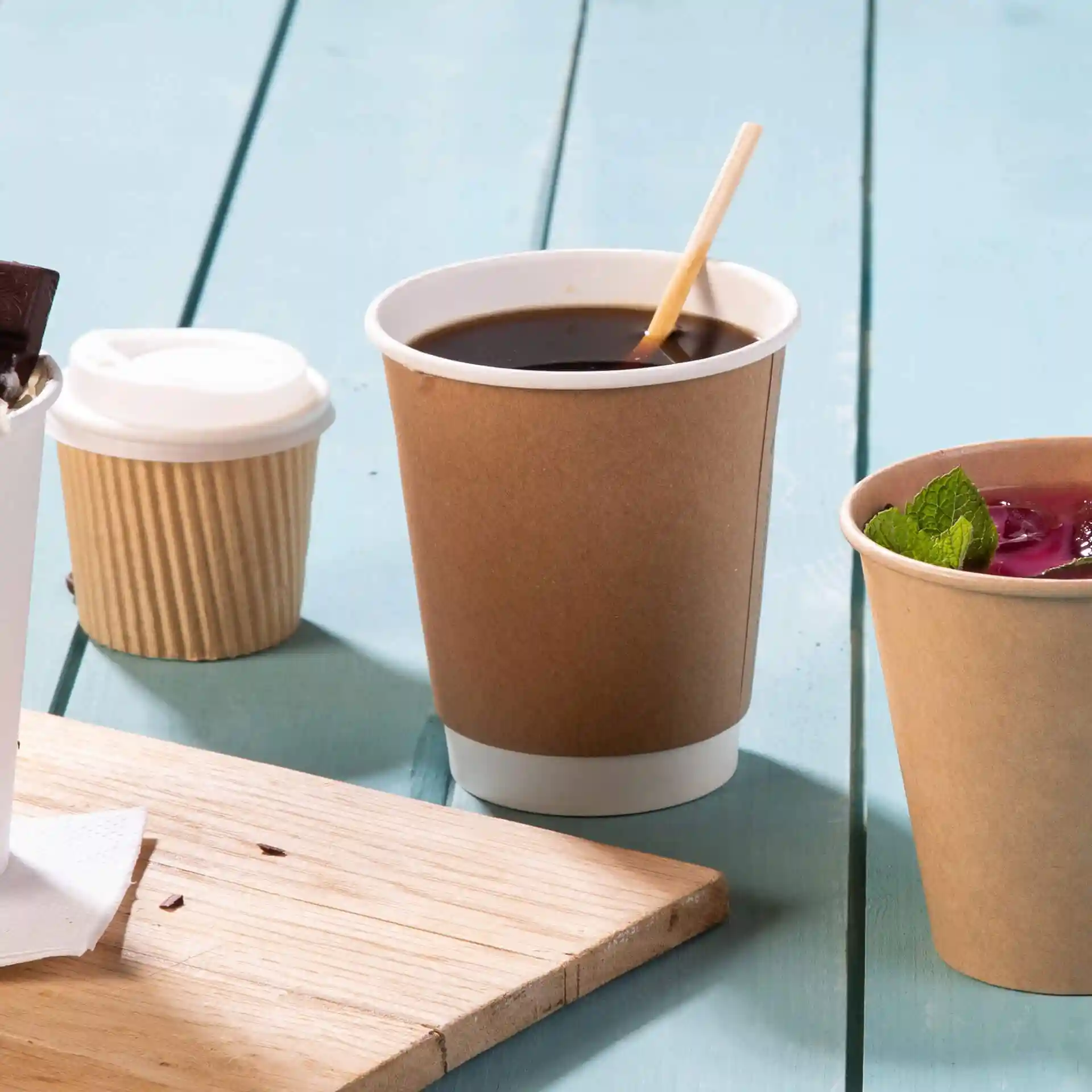 con10001-01-1-coffee-to-go-becher-aus-pappe-beschichtet-doppelwandig-200-ml-8-oz-80-mm-braun-innen-weiss-7