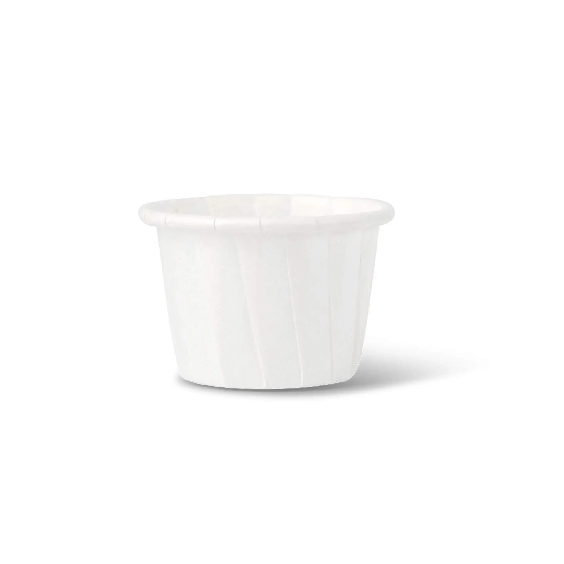 Gobelet en papier blanc, 15 ml, conçu pour de petites portions comme des sauces et des dips, fabriqué à partir de matériau biodégradable et recyclable.