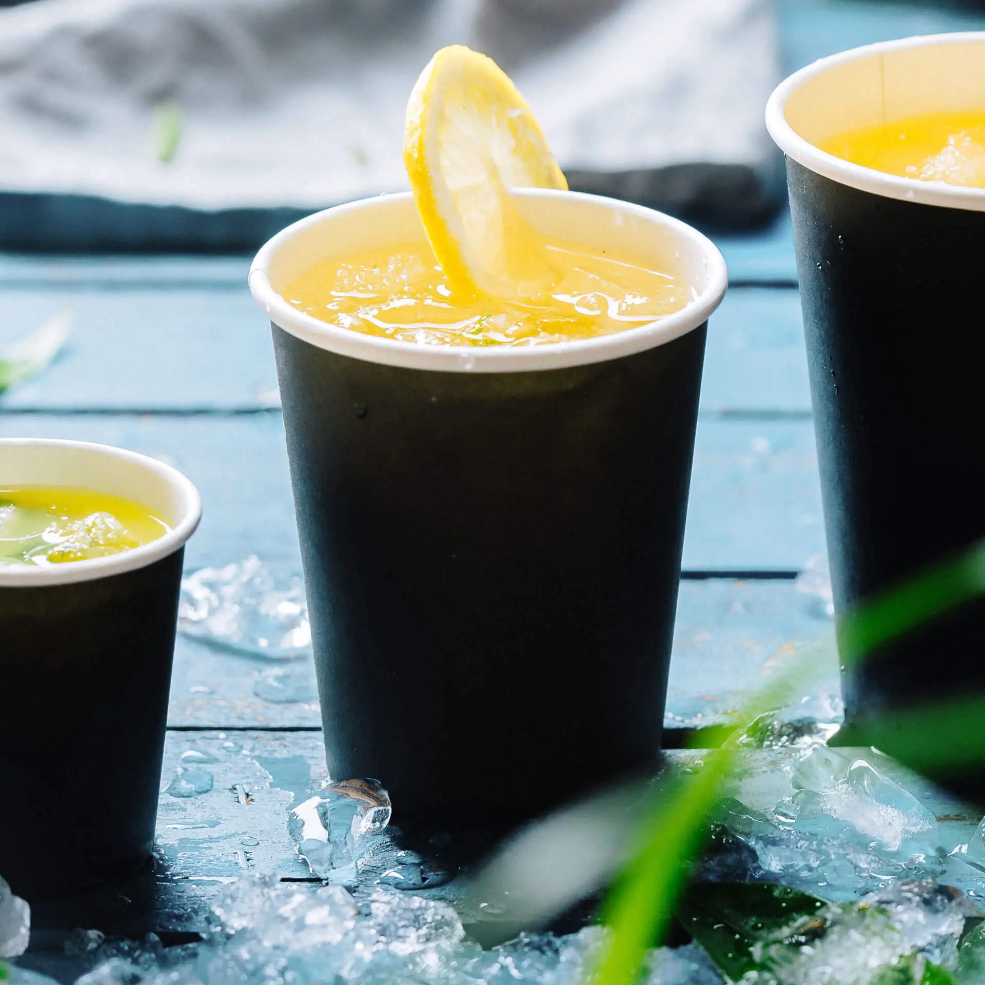 Gobelet en carton noir, 20 cl / 8 oz, Ø 80 mm dhd045271-pappbecher-200-ml-8-oz-80-mm-schwarz-6