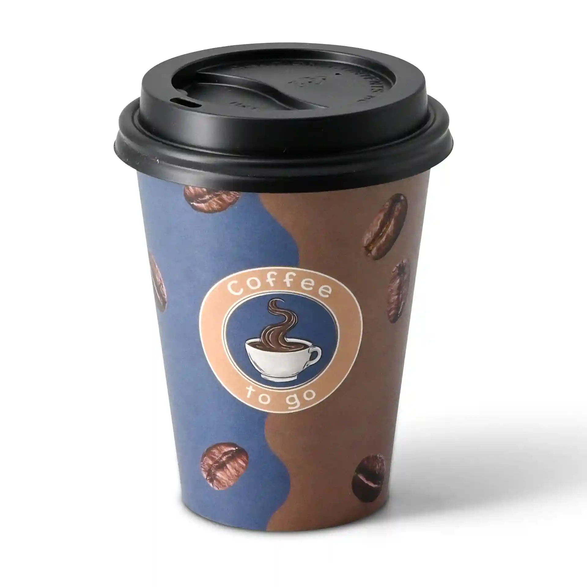 Bicchiere di carta stampato con coperchio nero, con chicchi di caffè e un design "Coffee to go".