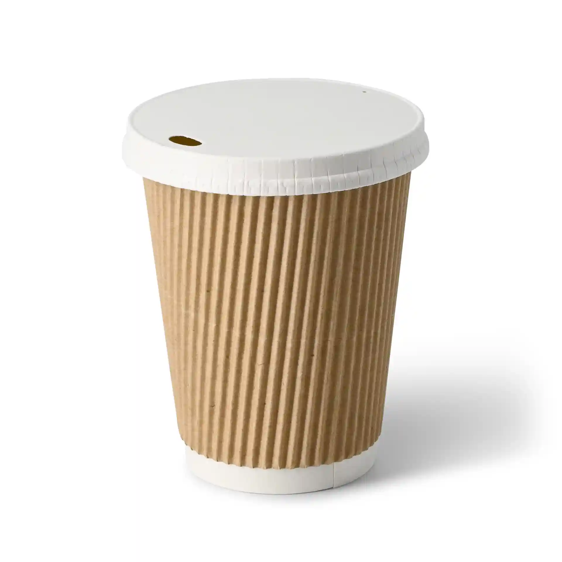Tazza marrone a righe con coperchio bianco, capacità di 12 oz, forma rotonda e foro nel coperchio.