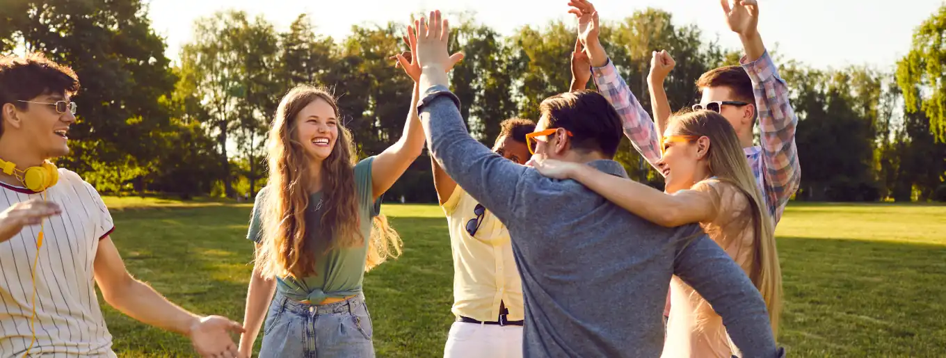 Freunde werben & profitieren Freunde werben & profitieren